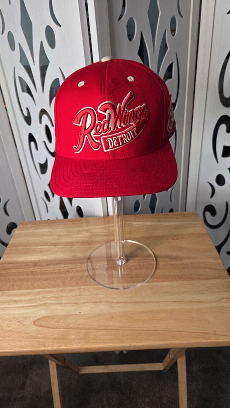 Detroit Red Wings Reebok Snapback Hat NHL Hockey Cap Red Vintage Style NWT